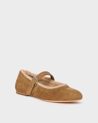 Joelle Flat