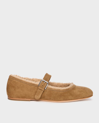Joelle Flat
